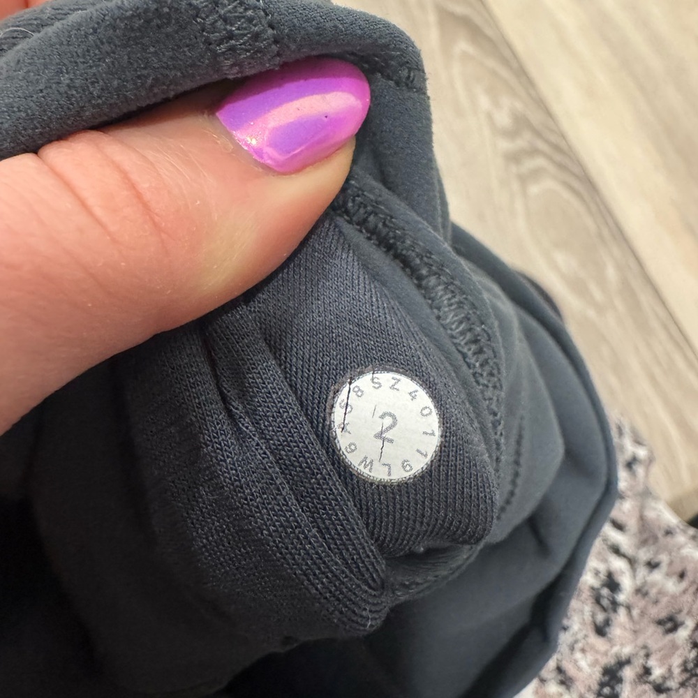 Lululemon Align Crop *21" Black Granite - Picture 5 of 5